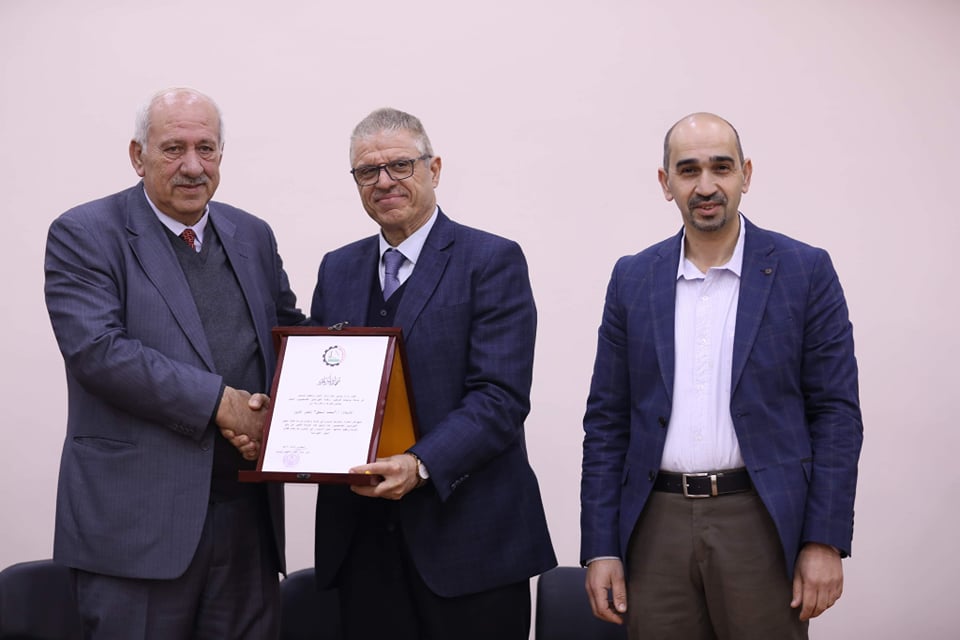 Palestine Polytechnic University (PPU) - نقابة الكهربائيين الفلسطينيين في الخليل وجامعة بوليتكنك فلسطين يحتفلان بتخريج كوكبة من خريجي دوراتها Palestine Polytechnic University (PPU) - نقابة الكهربائيين الفلسطينيين في الخليل وجامعة بوليتكنك فلسطين يحتفلان بتخريج كوكبة من خريجي دوراتها